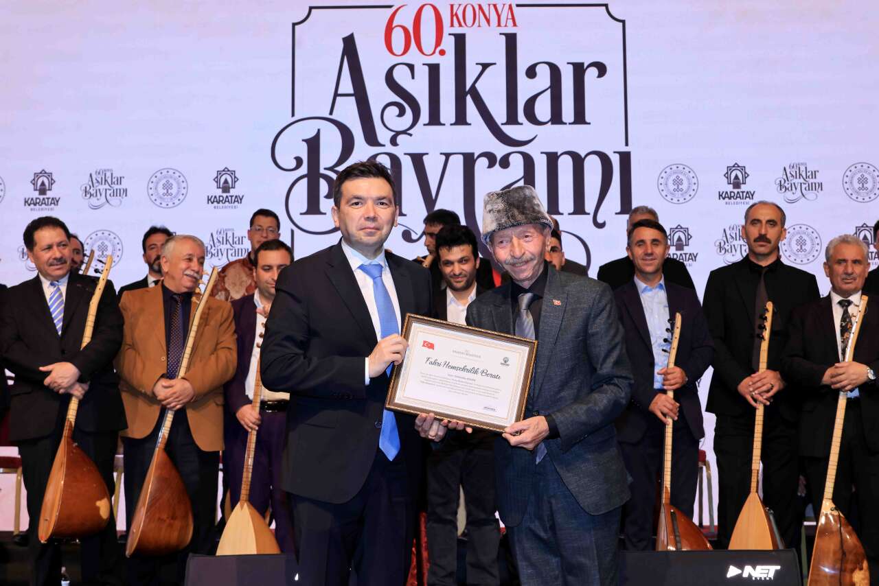 Konya’da 60. Âşıklar Bayramı’nda usta ozanlara büyük vefa 16